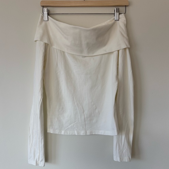 Brandy Melville White Off the Shoulder Peggy Top - Picture 4 of 6